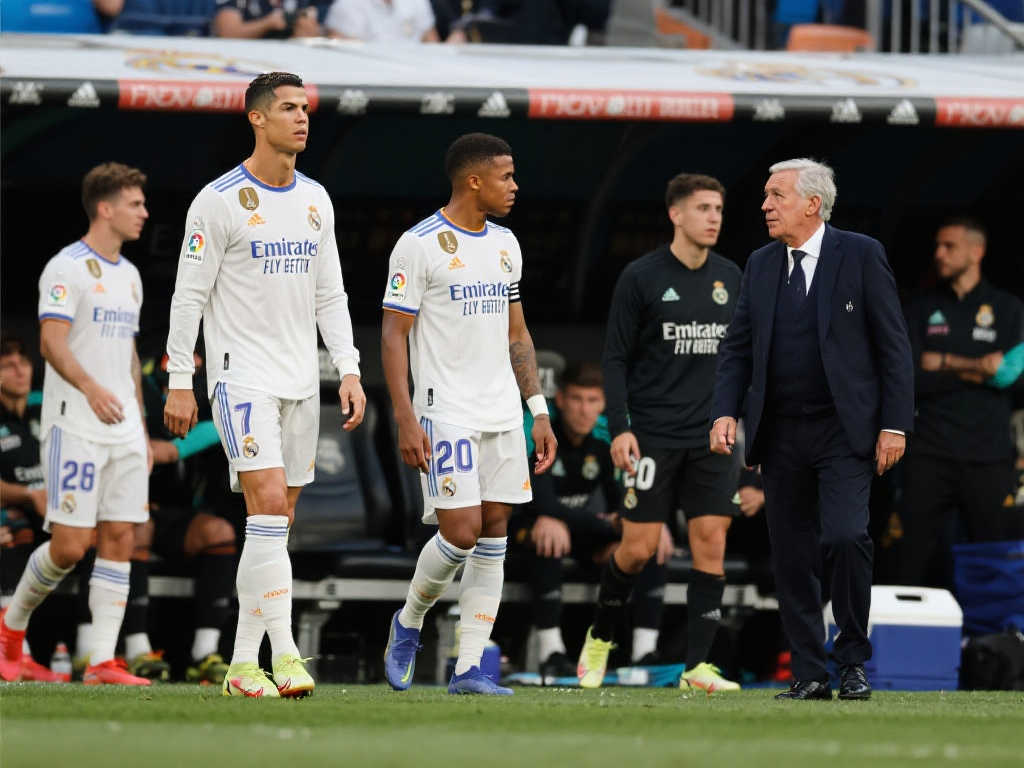 场的枢纽 场的枢纽